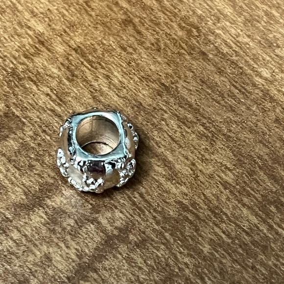 Silver charm - Picture 2 of 4